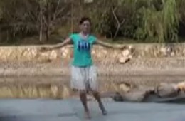 �ϵ��㳡�衶������ɫ��