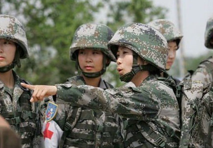 彩云之南广场舞第52集 潇洒女兵