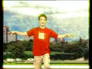 踢打健身舞《好汉歌》中老年