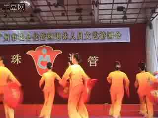 《天天好时光》中老年灯笼舞