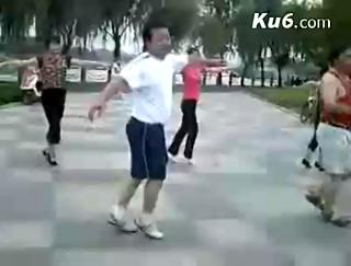 �㳡������ ��Ů����