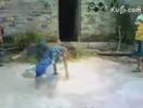 实拍乡村00后男孩秀街舞 秒杀各种不服